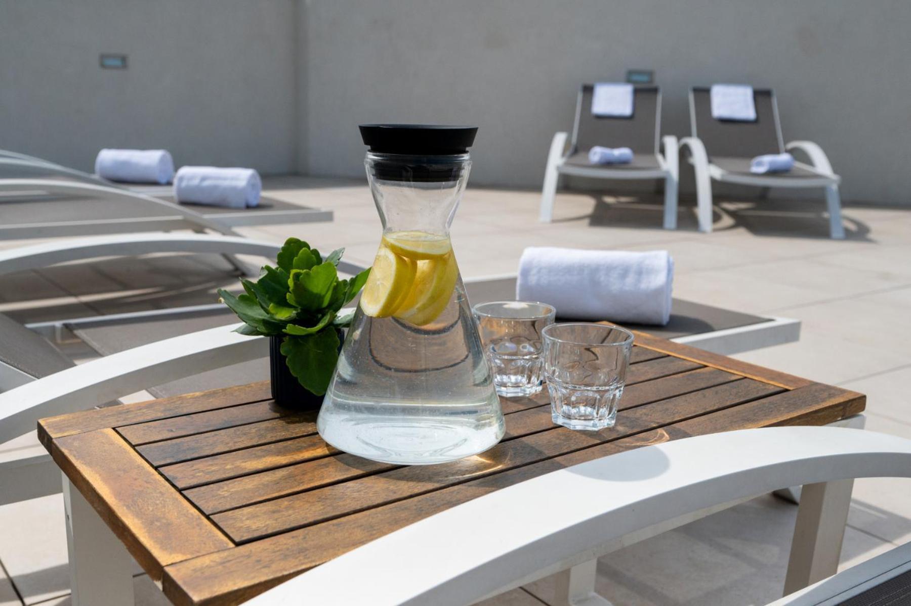 Nemea Appart Hotel Nice Arenas Aeroport Esterno foto